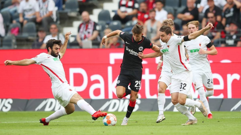 Nhận định trước trận Eintracht Frankfurt vs Augsburg