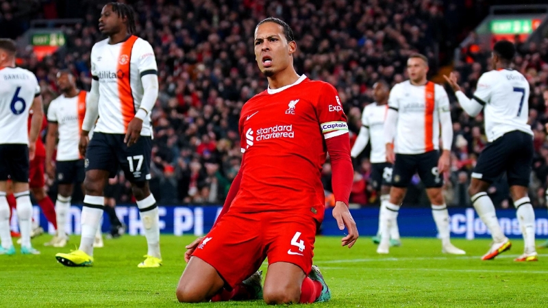 Hậu vệ - Virgil van Dijk