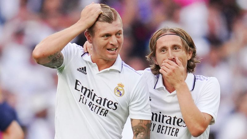 Luka Modric vs Kroos